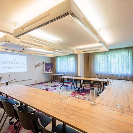 Novotel Сакле Экстерьер фото