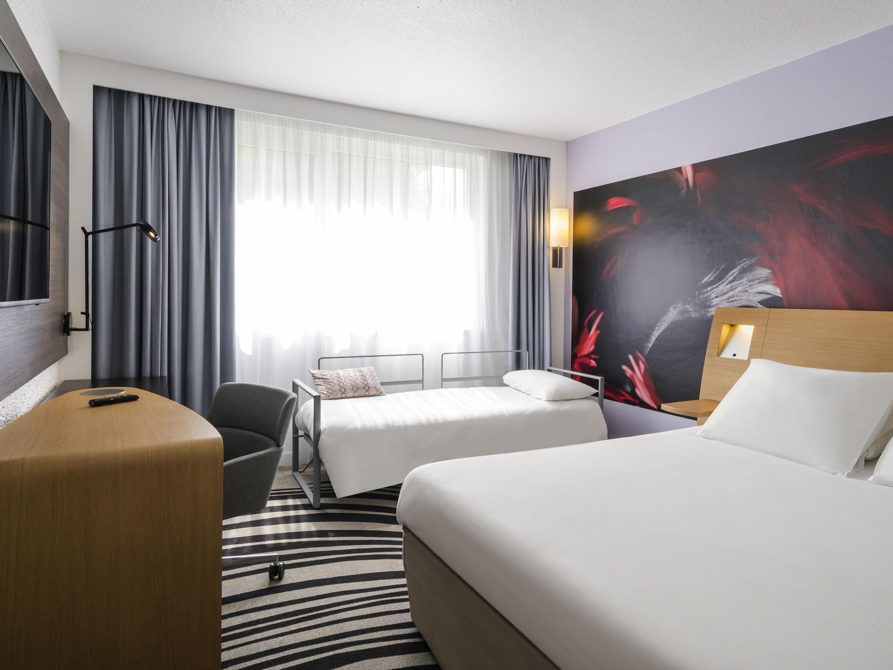 Novotel Сакле Экстерьер фото